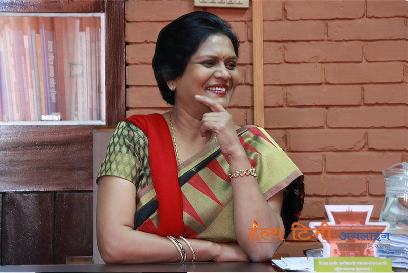 मन्त्रालय पुगी काम थालिन् सचिव डा.चौधरीले