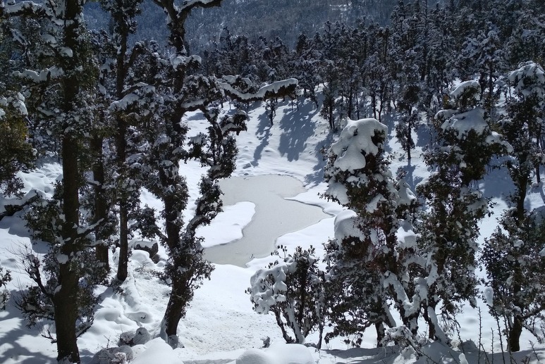 निरन्तरकाे हिमपातले खाेप कार्यक्रम प्रभावित