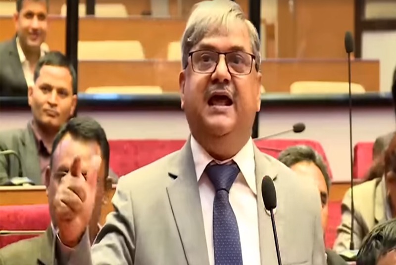 ‘बिहे गर्नलाई २० वर्ष हुनुपर्ने, रक्सी खान ६ वर्ष भए पनि हुने’