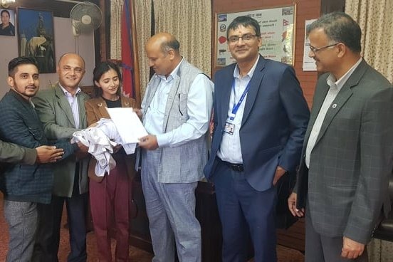 स्वास्थ्य क्षेत्र धराशायी हुने अवस्थामा पुगेकाे भन्दै मन्त्रीकाे ध्यानाकर्षण