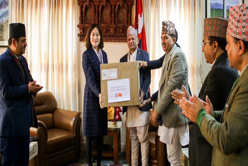 नेपालले चीनलाई दियो सहयोग स्वरुप एक लाख मास्क