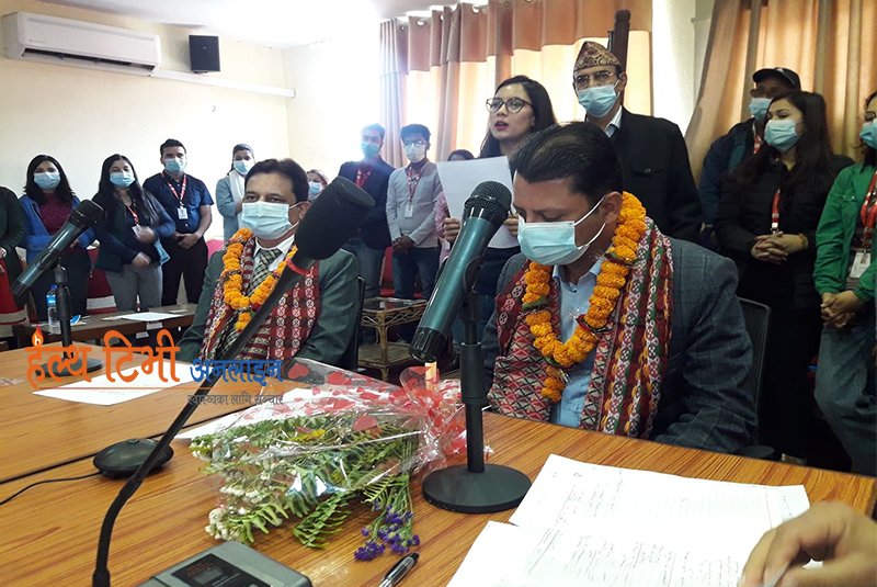 स्वास्थ्य अनुसन्धान परिषदका नवनियुक्त अध्यक्ष बरालद्धारा पदभार ग्रहण