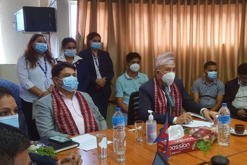 स्वास्थ्य क्षेत्रको विकासका लागि अनुसन्धान जरुरी छ : स्वास्थ्य मन्त्री खापुङ