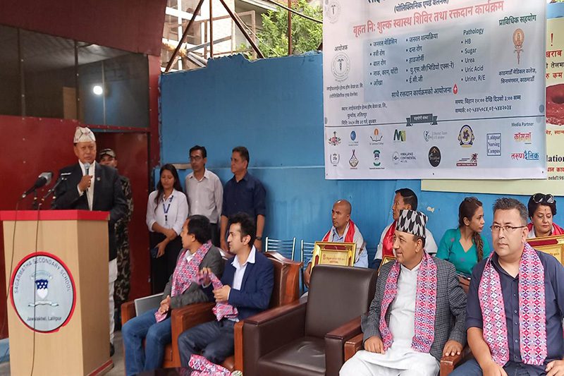 आर्थिक अभावका कारण कोही पनि उपचारबाट वञ्चित हुनु हुँदैन : स्वास्थ्य मन्त्री बस्नेत