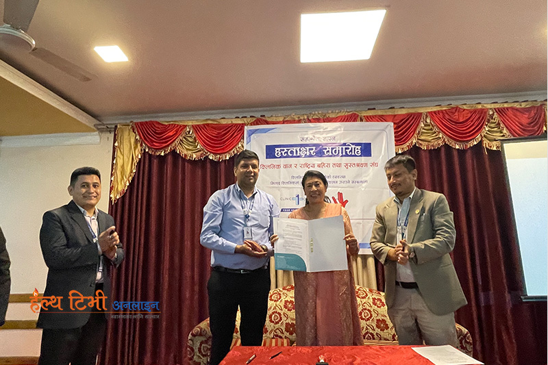 क्लिनिक वानमा श्रवणशक्ति नभएका बिरामीका लागि दोभाषेसहितको सेवा