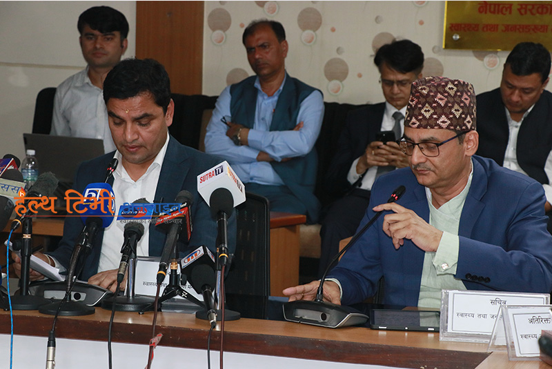 स्वास्थ्य मन्त्री पौडेलले सार्वजनिक गरे एक वर्षे प्रगति विवरण