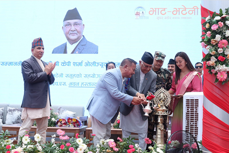 प्रधानमन्त्री ओलीद्धारा त्रिवि शिक्षण अस्पतालको विस्तारित सेवा भवनको उद्घाटन